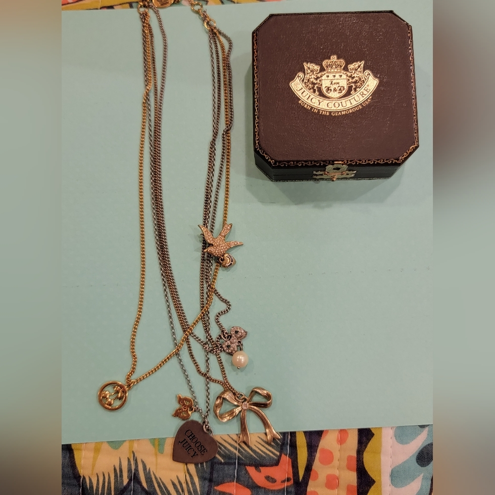 Juicy Couture necklace 4 in 1